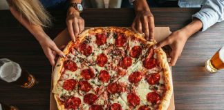 pizza_month_food_safety_illness