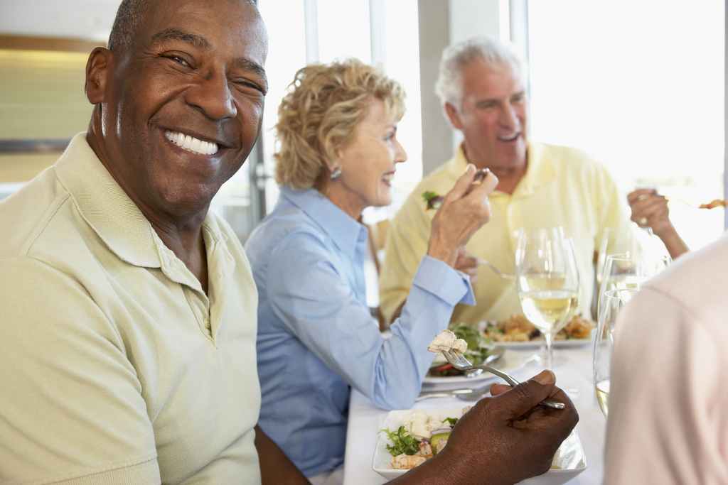 eating_dining_out_couple_date_night_food_safety_illness