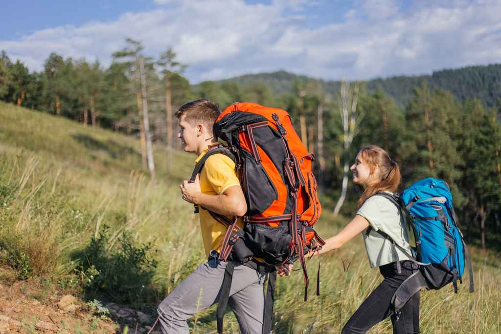 camping_hiking_outdoors_food_safety_illness_