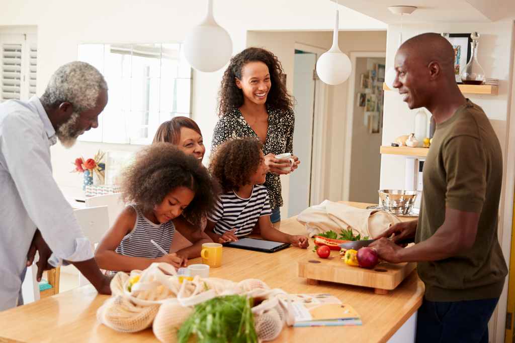 group_cooking_party_family_food_safety_illness