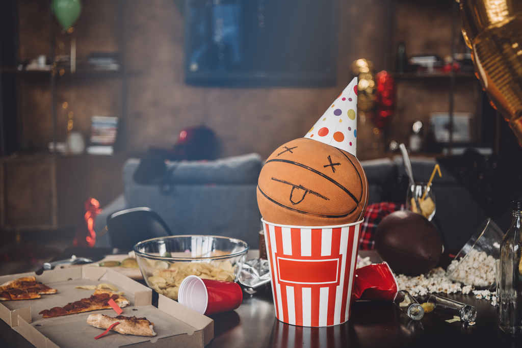 basketball_ncaa_march_madness_party_food_safety_illness